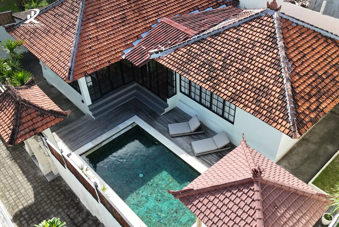 Spacious 2 Bedroom Villa For Sale Leasehold in Seminyak Bali