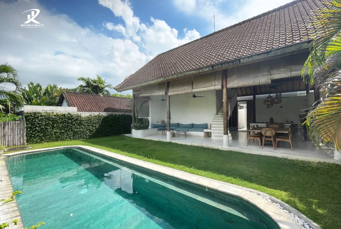 Coastal Serenity: 4-Bedroom Architectural Villa for Sale in Tranquil Seseh with Sunset Views (Freehold)