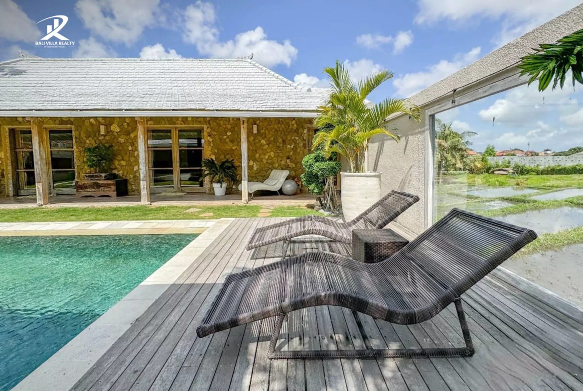 Your Dream 4-Bedroom Villa for Sale Leasehold in Kerobokan – Private Pool & Prime Beachside Location