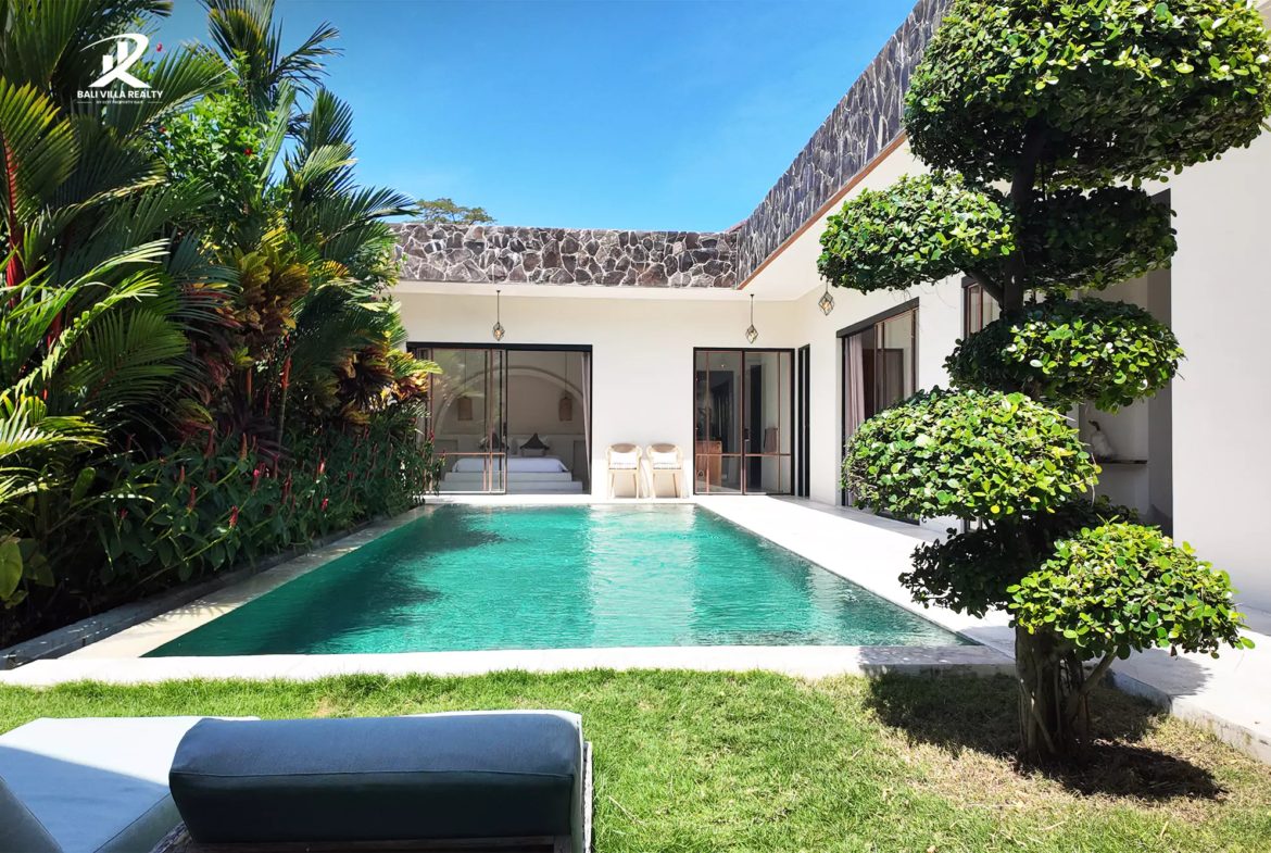 Comfortable and Stylish 3-Bedroom Villa For Sale Leasehold in Umalas, Bali
