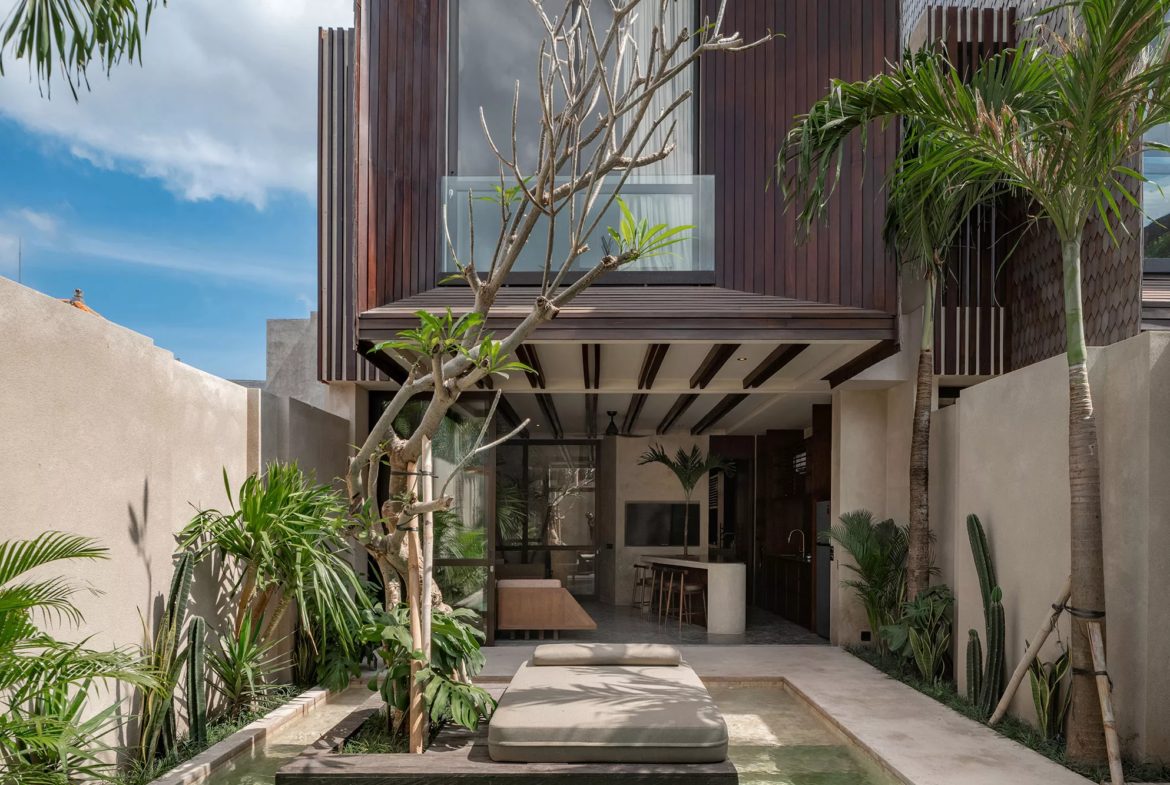 Under Construction: The Evolution of an Icon | Architects Masterpiece For Sale Freehold