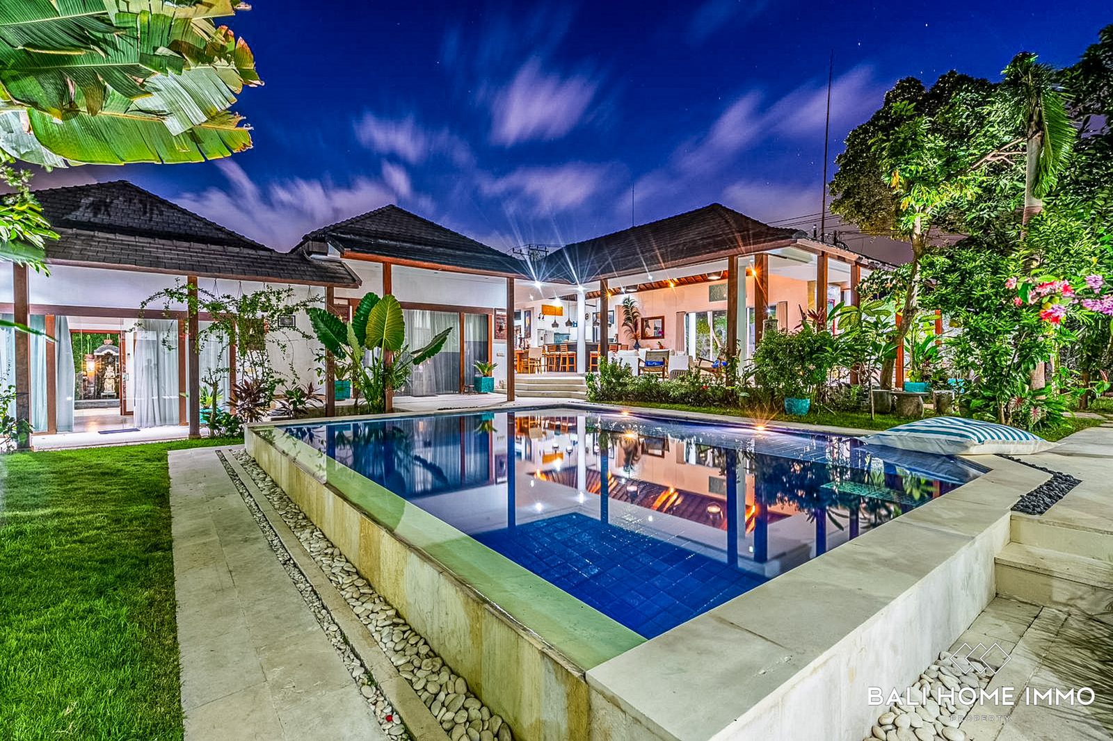 Spacious 5 Bedroom Villa for Sale in Bali Umalas - Rf2242