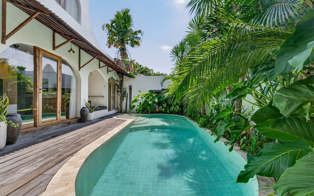Ethnic Touches 4 Bedroom Villa for Sale Leasehold in Umalas Be-2992