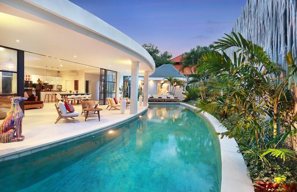 Modern Villa for Sale in the Heart of Seminyak