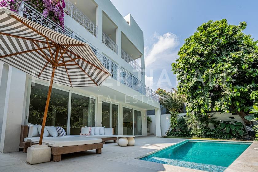 Stunning Riverside Villa in Pererenan