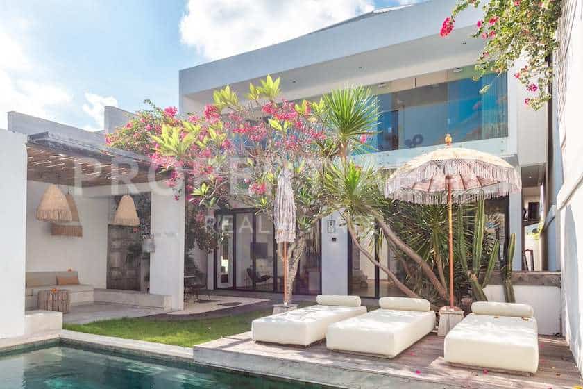 Charming Villa in Pererenan Steps From the Beach