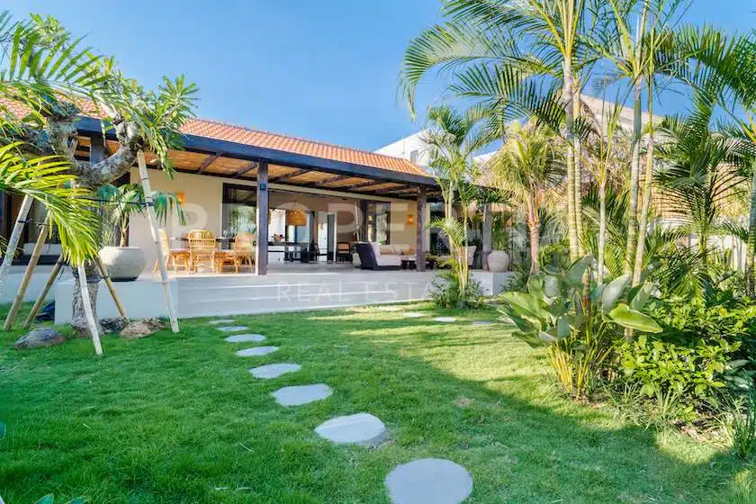 Tropical Inspired Family Villa in Bingin