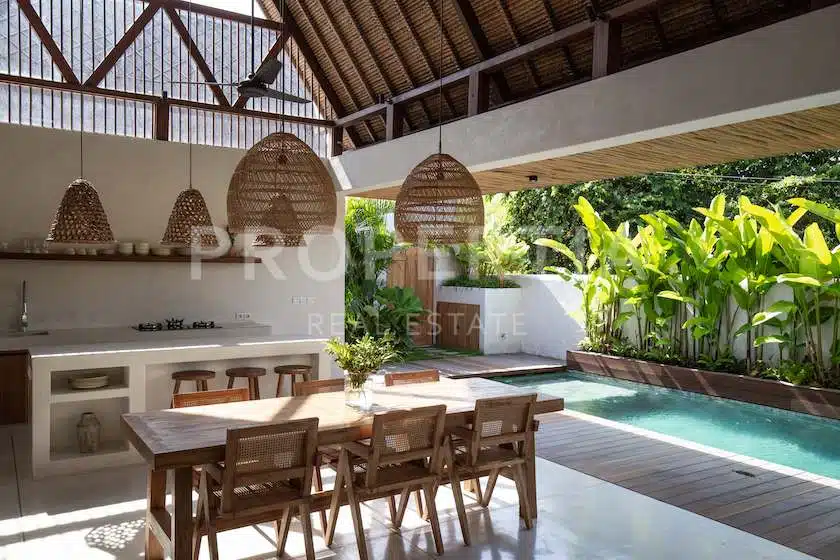 3-bedroom freehold villa in Canggu — photo 1 of 5