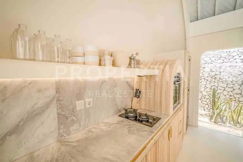 6-bedroom freehold villa in Canggu — photo 3 of 5
