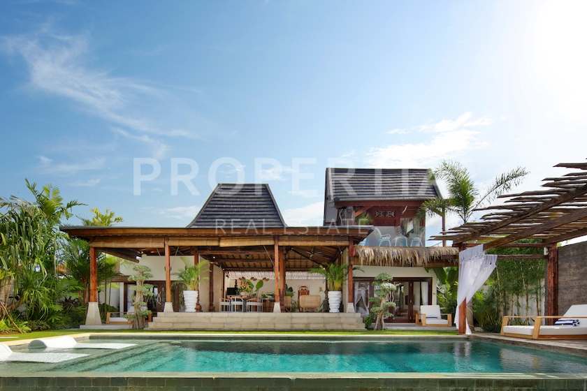 5-bedroom freehold villa in Canggu — photo 2 of 5