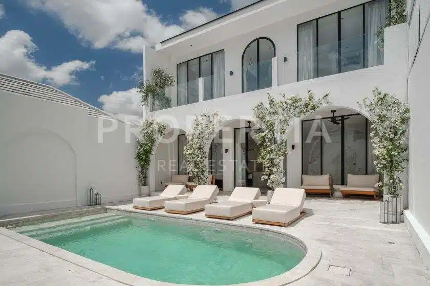 Stunning Luxury Minimalist 2-Bedroom Villa in Babakan