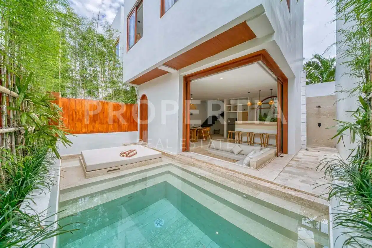 2-bedroom freehold villa in Canggu — photo 1 of 5