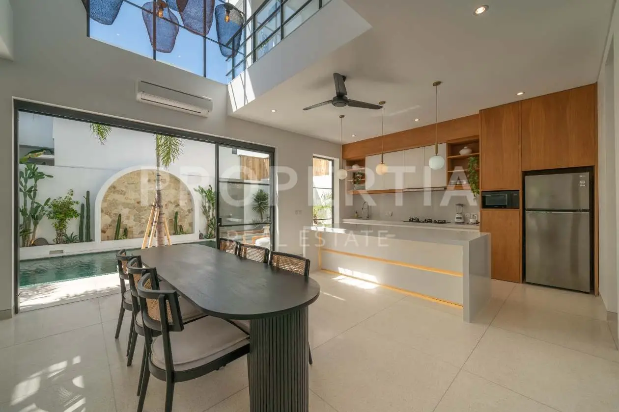 4-bedroom freehold villa in Canggu — photo 3 of 5