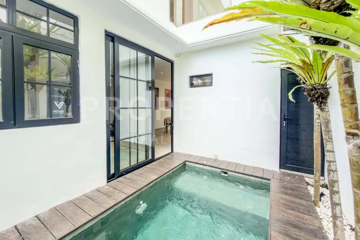 3-bedroom freehold villa in Kerobokan — photo 2 of 5