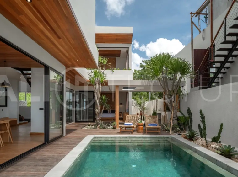 Stunning Ocean View 3 Bedroom Villa for Sale in Pecatu