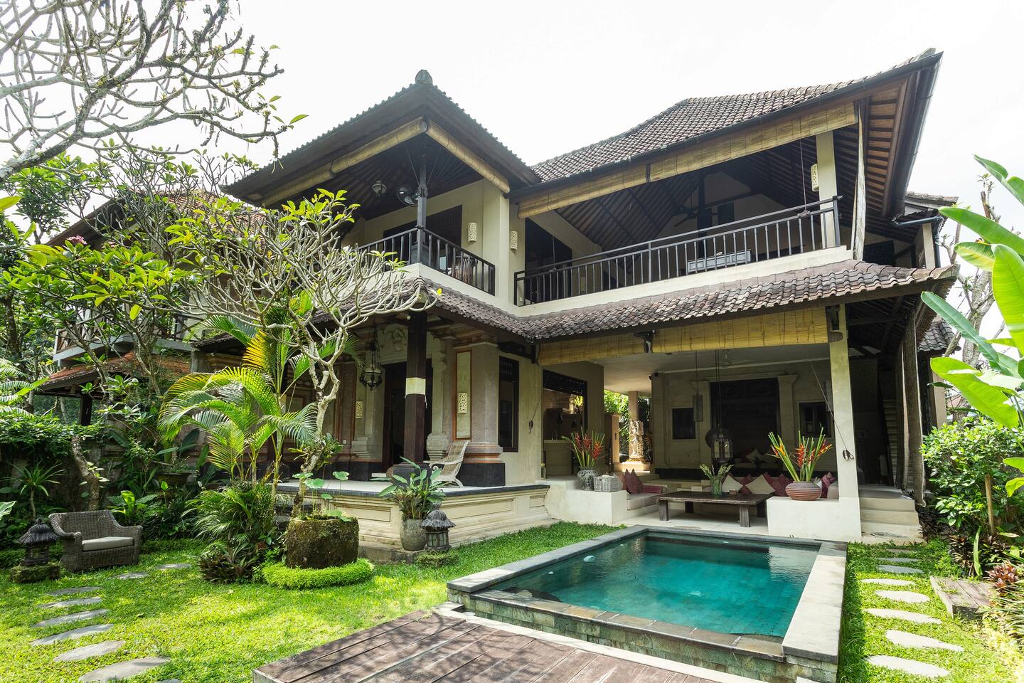 Ubud 3 BR Villa River / Jungle View