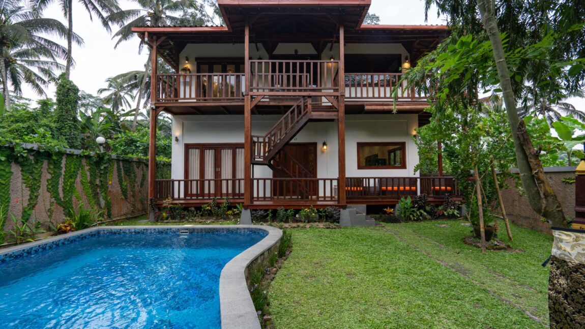 Spacious 6-Bedroom Freehold Villa with Jungle & Rice Field Views in Pejeng, Ubud