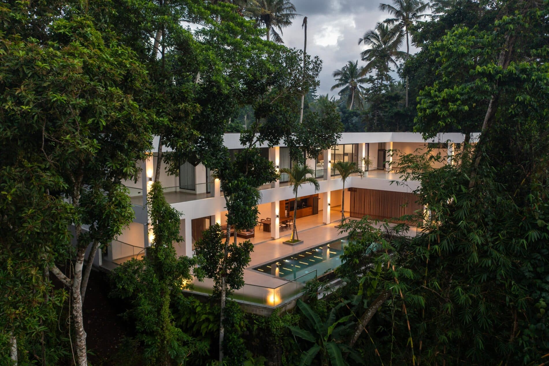 Luxurious 4-Bedroom Riverfront Jungle Villa in Ubud – Private Wellness Retreat