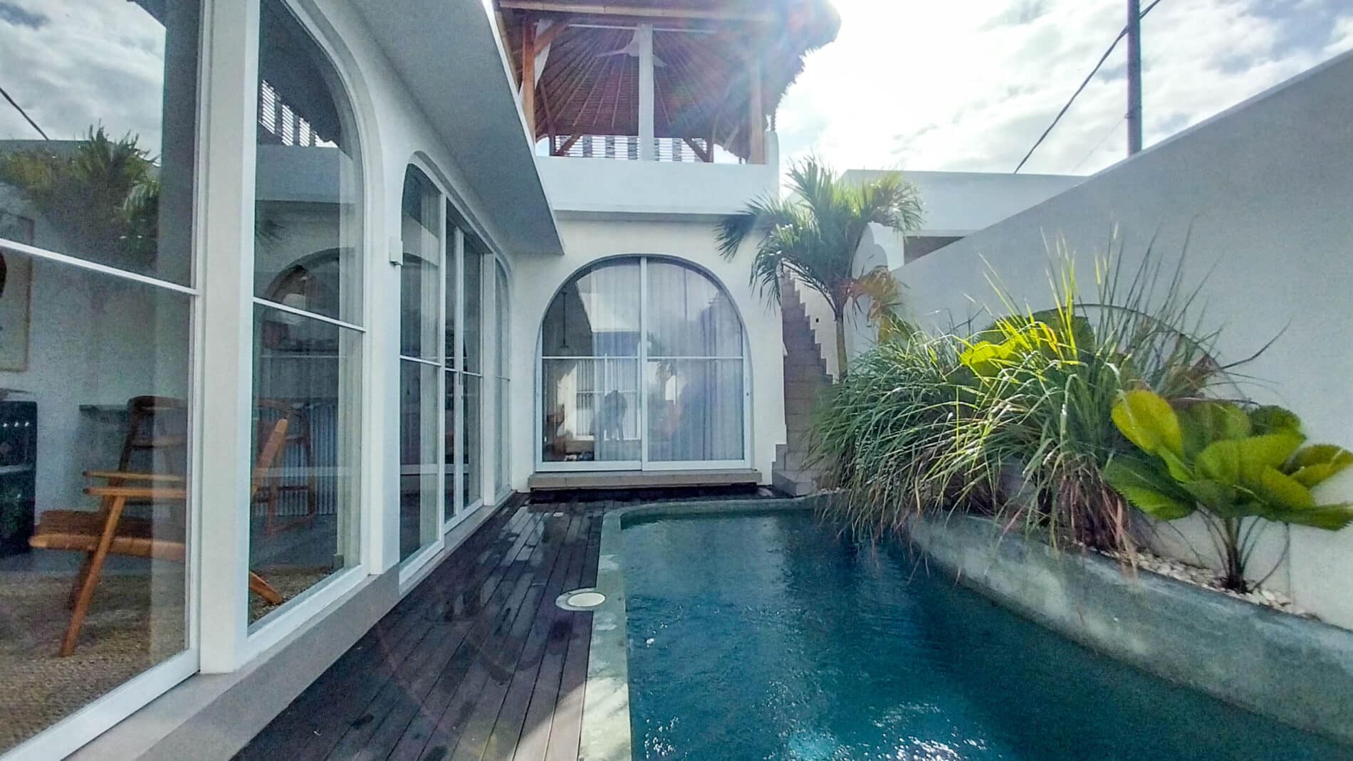 Tropical 2-Bedroom Villas with Rooftop in Tumbak Bayuh