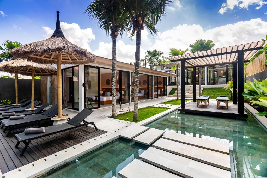 Elegant 5-Bedroom Jungle Villa in Petulu, Ubud – Stylish Living