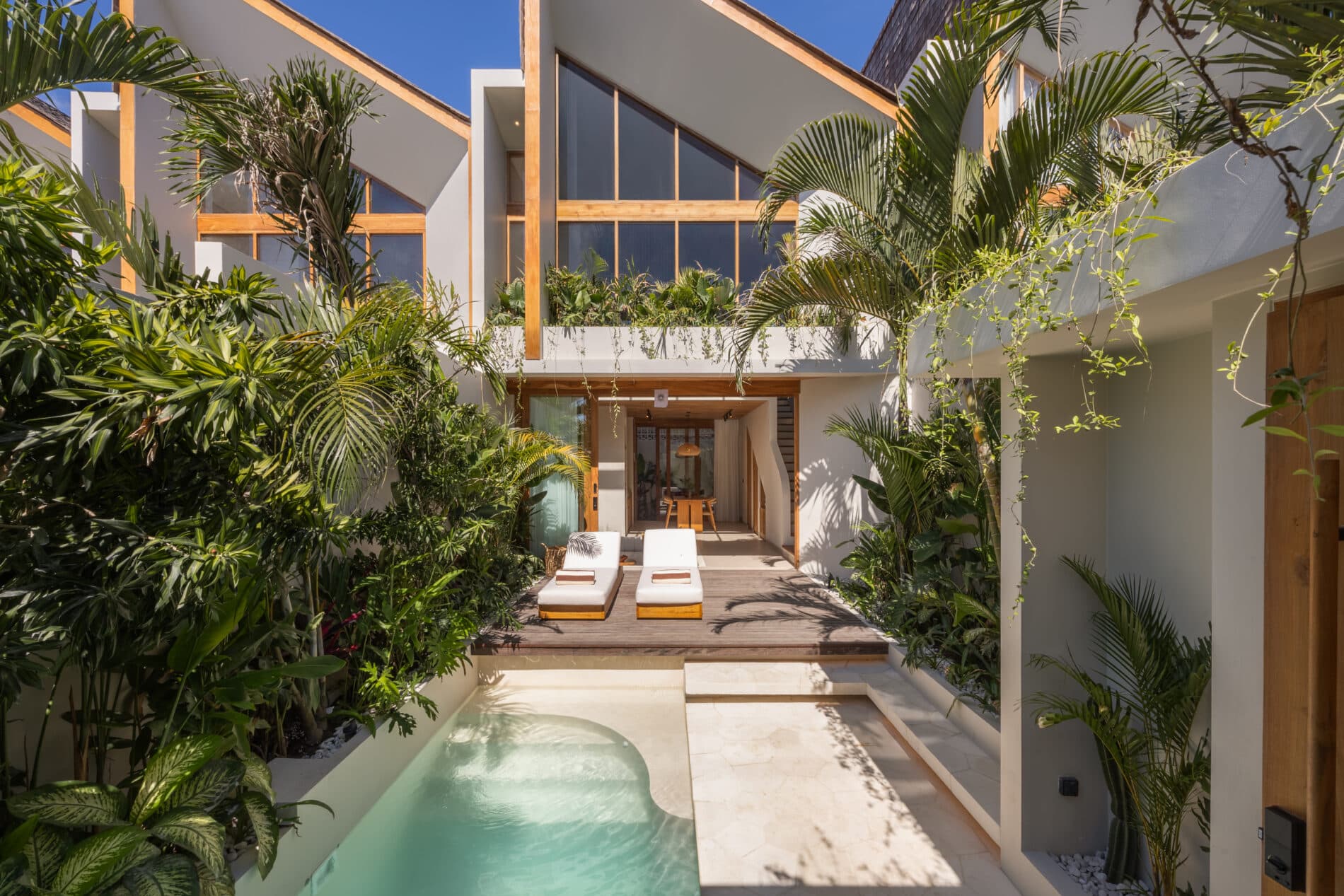 For Sale – Modern Tropical 1 Bedroom Villa in Balangan
