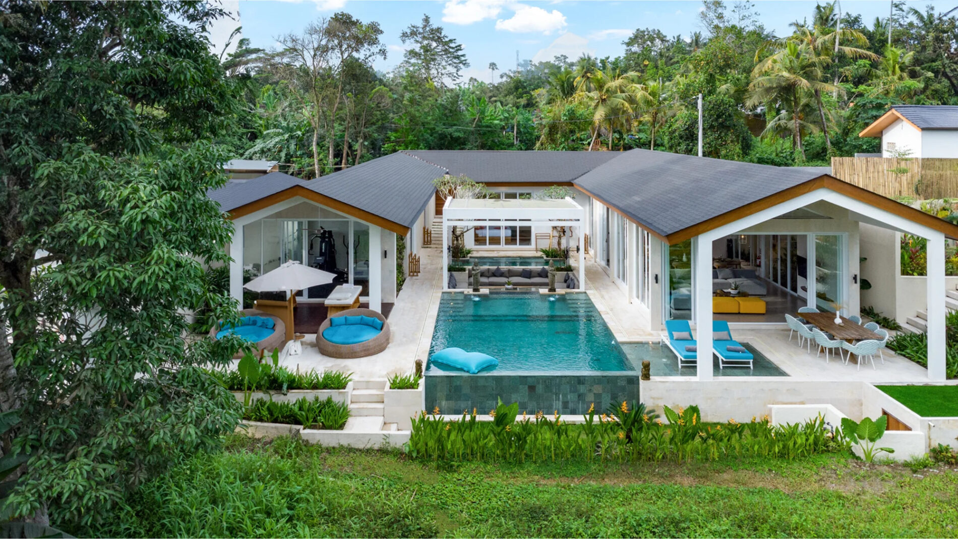 Modern 4-Bedroom Jungle Villa for Sale in Pejeng