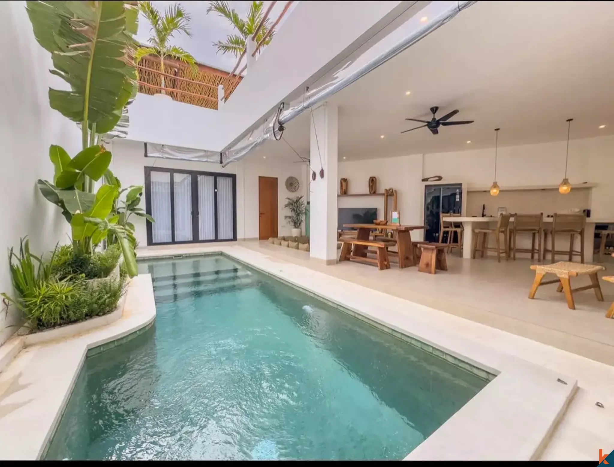 Stylish Three Bedroom Leasehold Villa with Rooftop Bar in Tumbak Bayuh