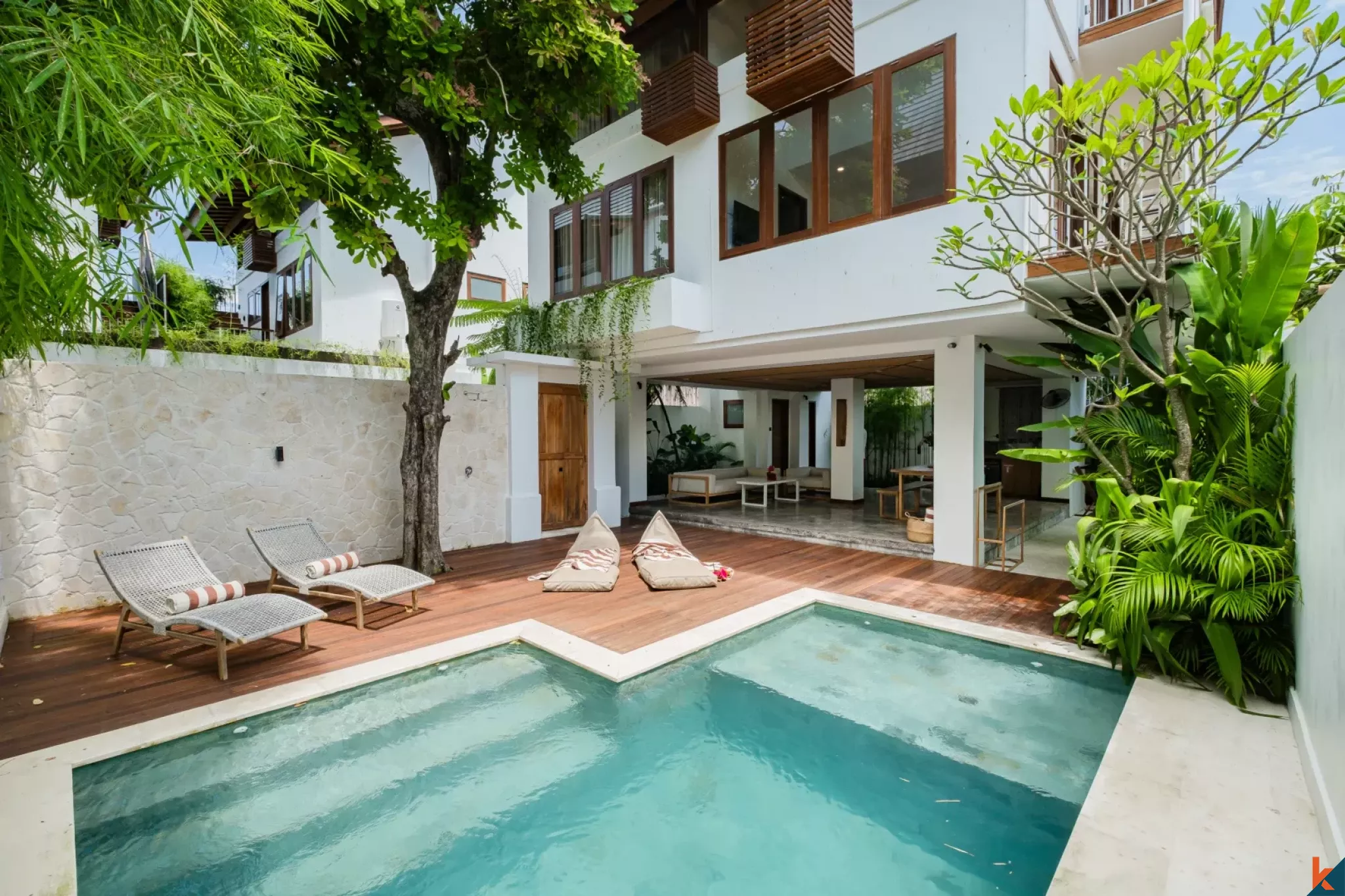 Elegant three bedroom tropical villas in Bingin with stunning ocean and hill views